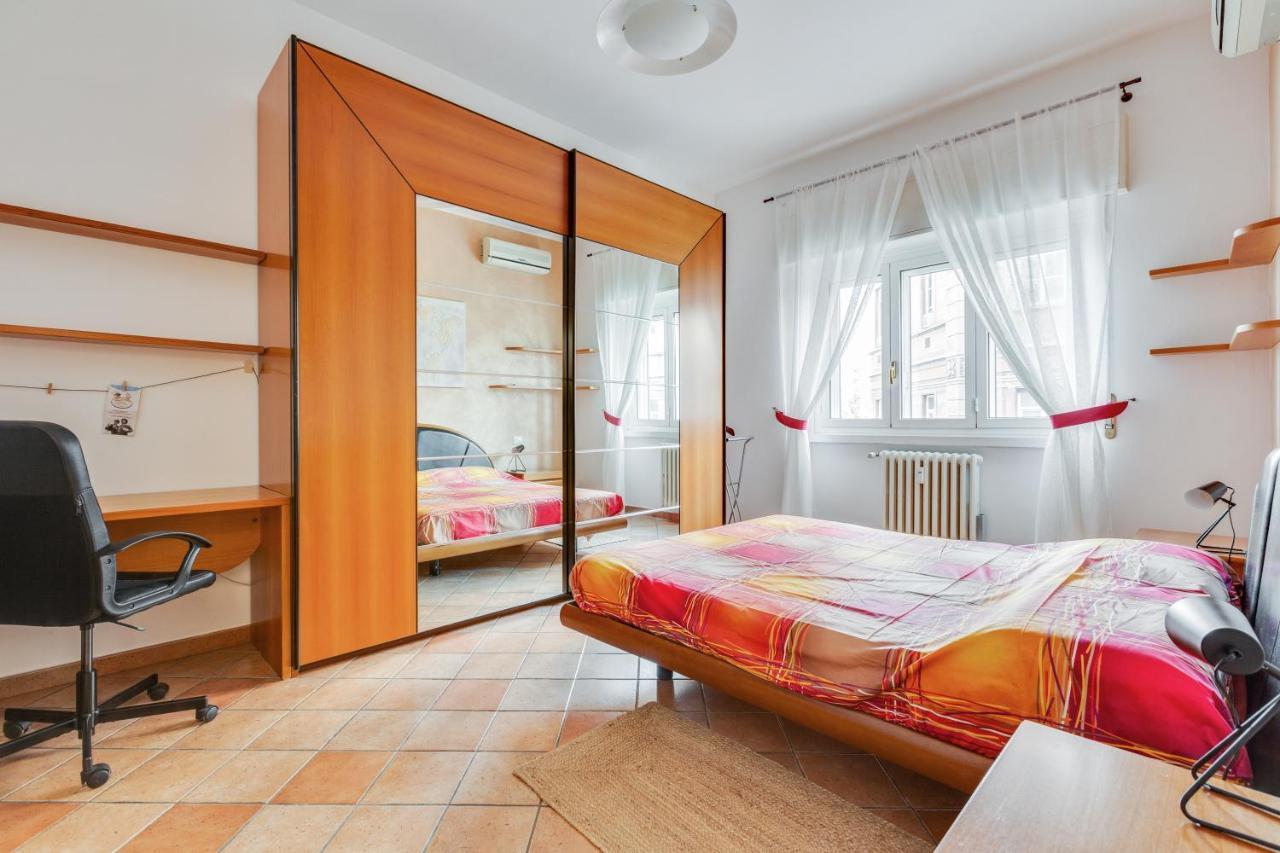 Апартаменты Darsena & Navigli Cosy Flat Милан Экстерьер фото