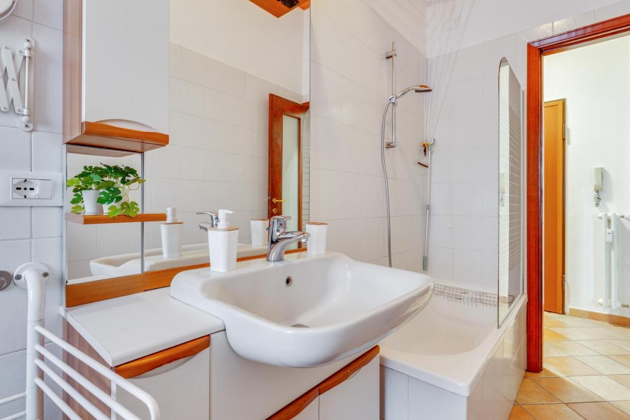 Апартаменты Darsena & Navigli Cosy Flat Милан Экстерьер фото
